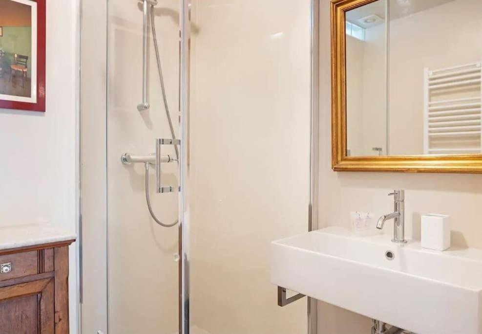 Elegant And Spacious In - Metro B1 Apartment Rome